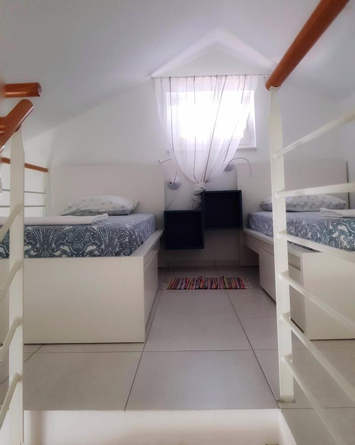 Apartmani Vrancic Мандре Екстериор снимка