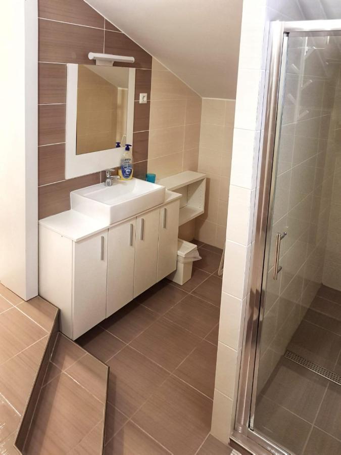 Apartmani Vrancic Мандре Екстериор снимка