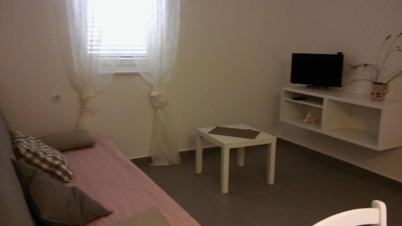Apartmani Vrancic Мандре Екстериор снимка